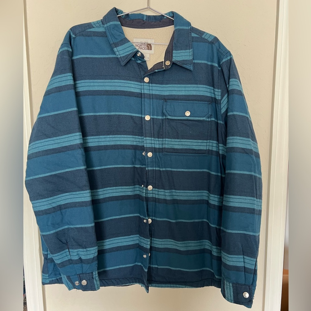 🌀 The North Face Sherpa-Lined Snap Jacket – Size XL
